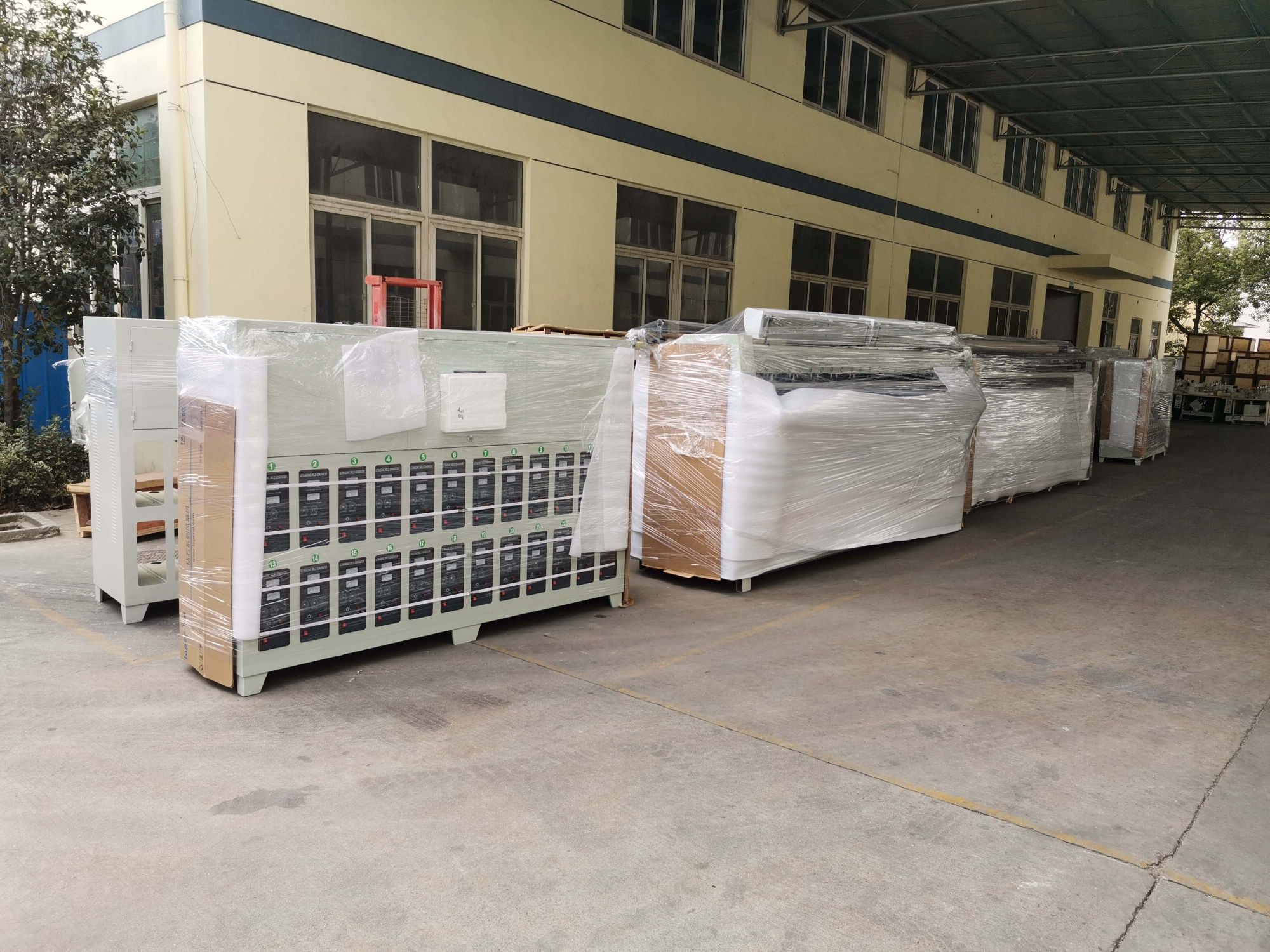 Ultrasonic quilting machine shipping