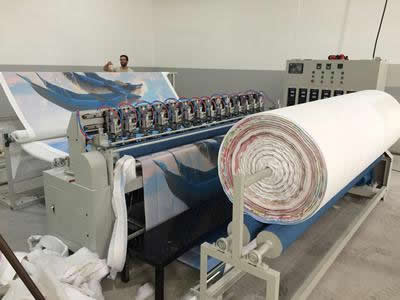 Ultrasonic quilting machine (dotted line)