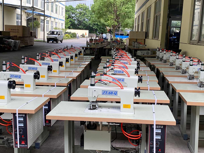 Ultrasonic Slitting machine shipping