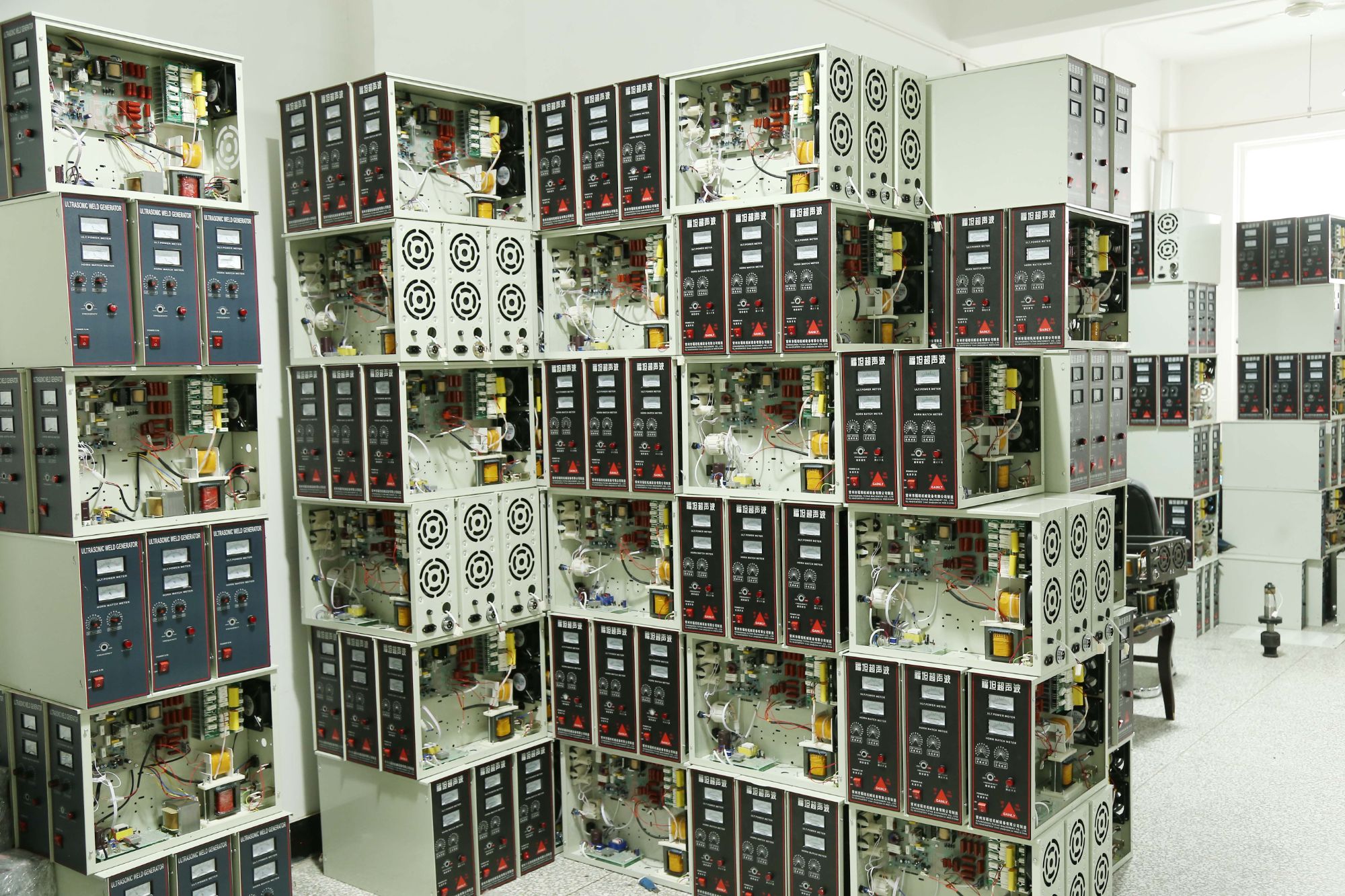 Ultrasonic generator stock